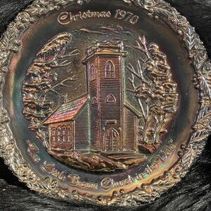 Vintage 1970 Fenton Carnival Glass Christmas Plate ( Plate #1 )